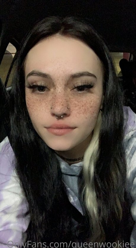 queenwookiee erotic actress photo