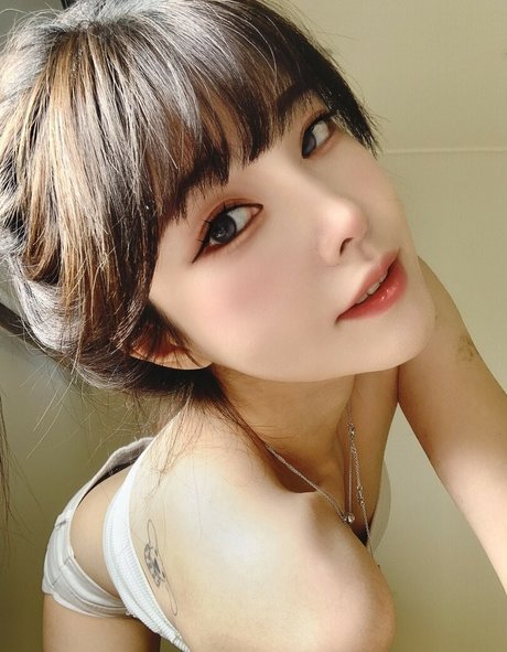 bikini model onlyfans exclusive photos