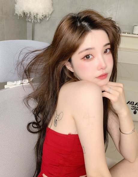 asian young onlyfans sexy images