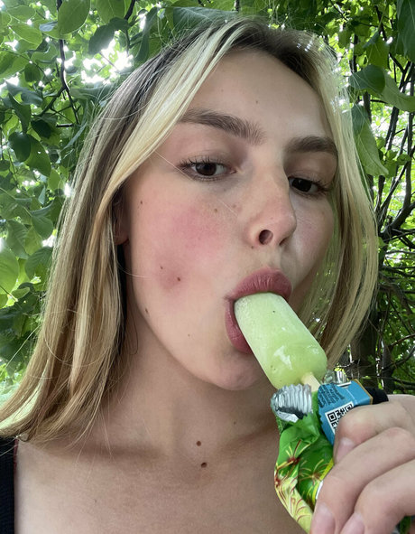 Naomi Reyners Best Profile Photo