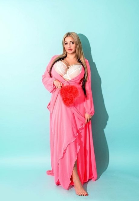 marinajuicyblonde model xxx pics