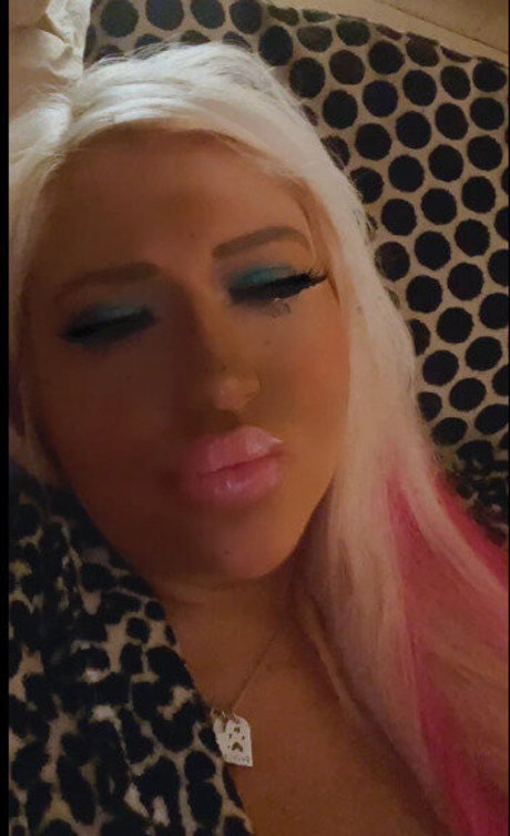 Amy Louise pretty star images