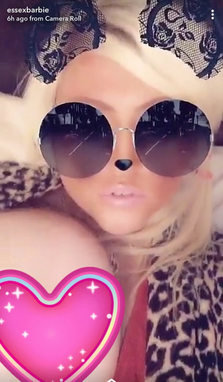 Amy Louise model beautiful pics