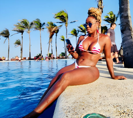 Adelia Soares nudes star image