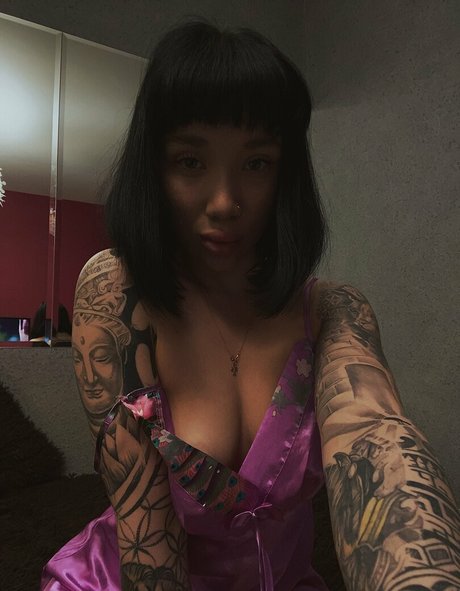 polina molly exclusive pornstar gallery