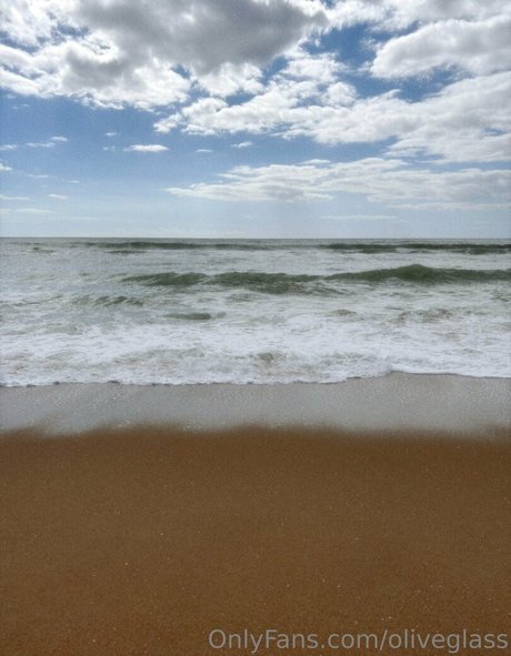 oliveglass nudes star img