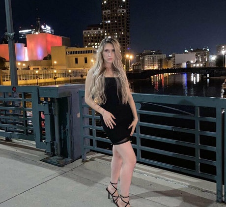 miameetsworld star art pictures