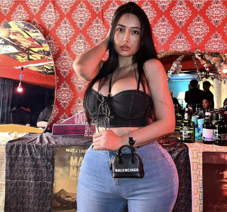 AnotherFaker model pic