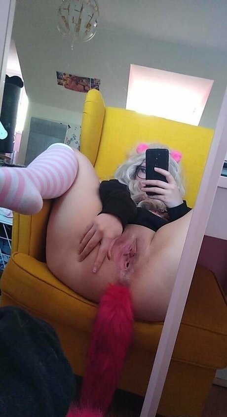 Mona M pornstar free img