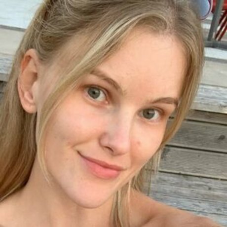 Curlylolly nudes pornstar photos