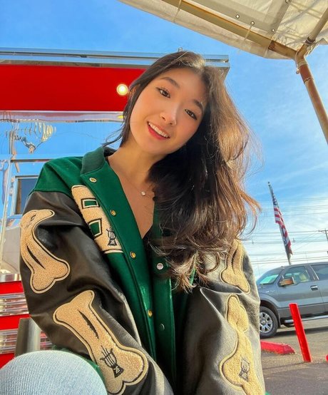 Sunnyliachoi pornographic model img