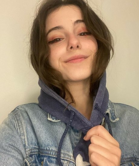 Gil Liany exclusive model images