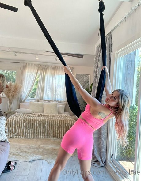 treats bae pornstar exclusive images