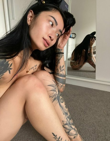 asianina sex model photo