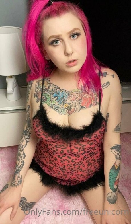 climbmickeymountain model hot img