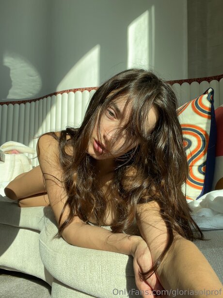 gloriasolprof model erotic photos