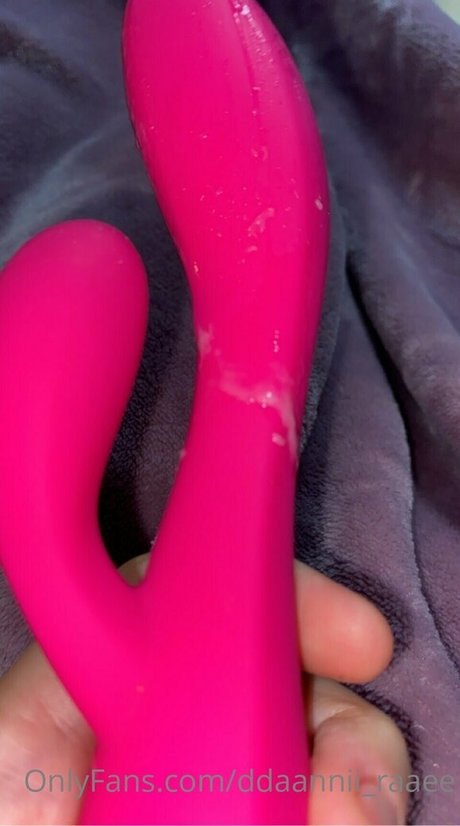 ddaannii raaee free model images