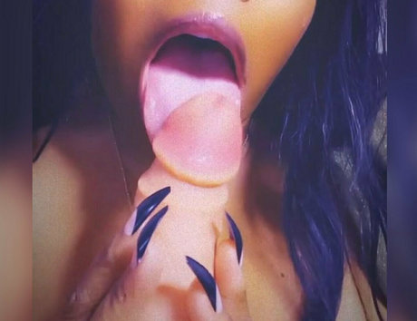 obeygoddesslivvy adult star gallery