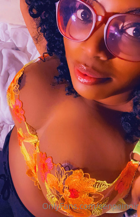 obeygoddesslivvy sex model gallery