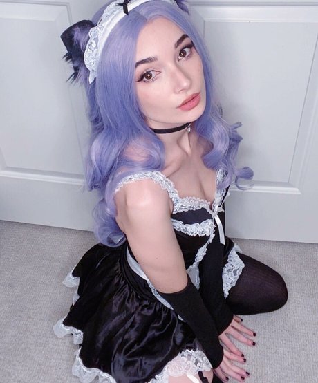 milkymeowss sexy model picture