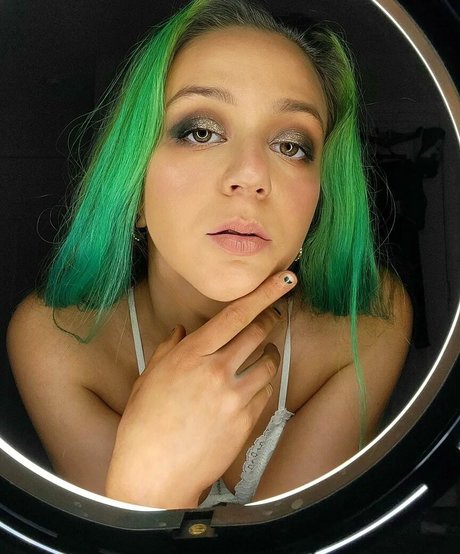 AiricaDemia high quality star pics