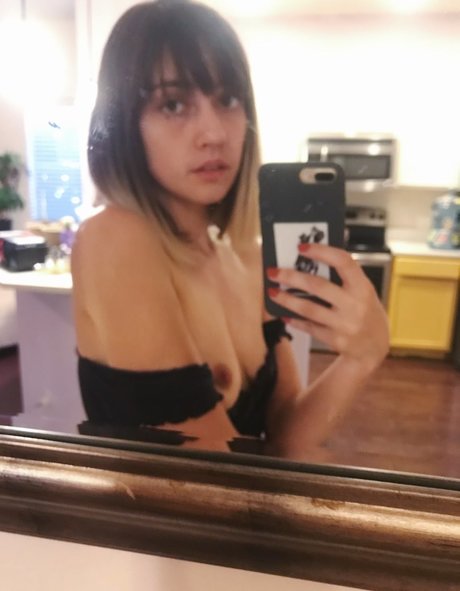 cucumberbutcooler naked model images