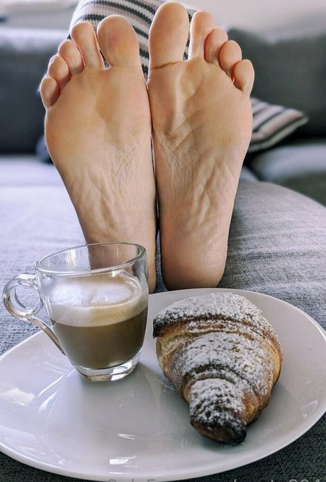 feet slave onlyfans pretty photo