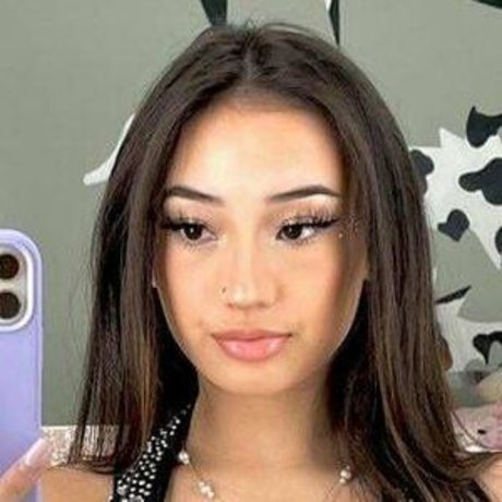 angmaire exclusive model pics