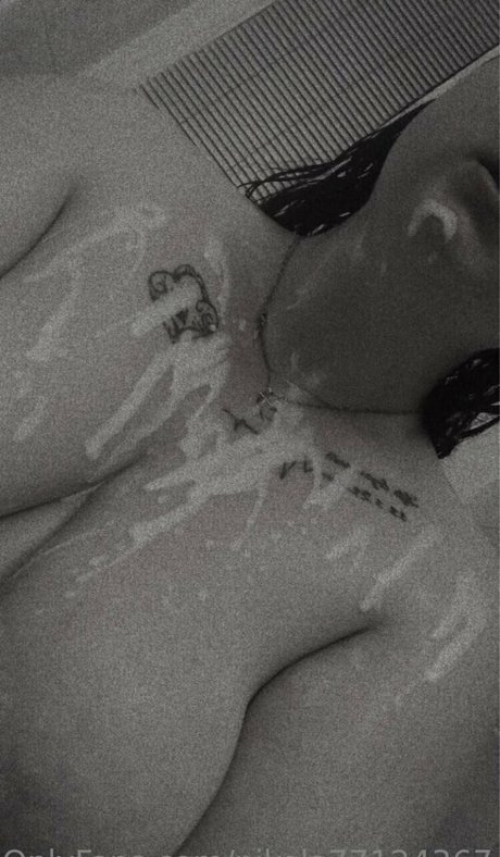 nikola77124367 star nude img