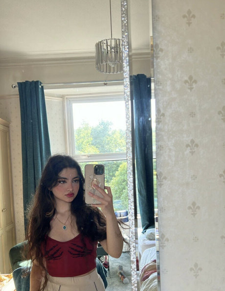 Ghidaa model naked pic