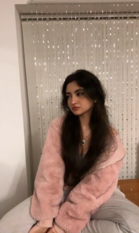 Ghidaa beautiful actress pics