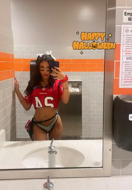 Valerie Azeneth adult model photos