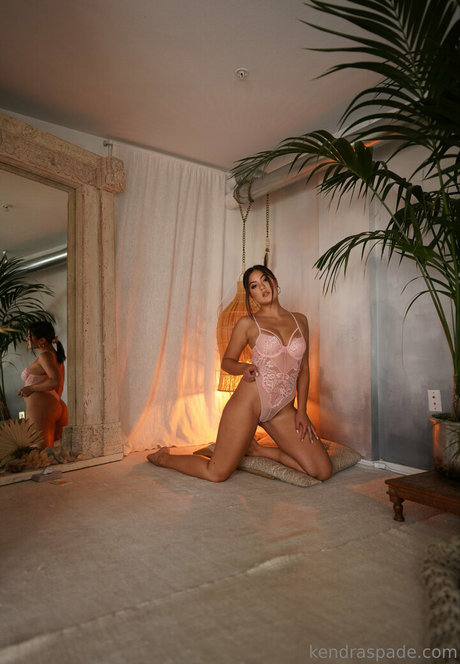 kendraspade hot model photo