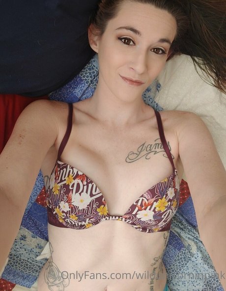 wildunicorninpink model porn pic