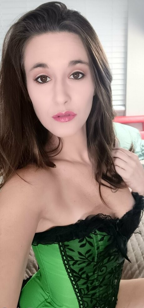 wildunicorninpink nude star image