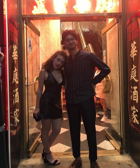 brunette petite onlyfans nude img