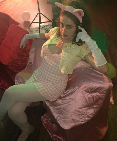 Rachel Sennott beautiful star pics