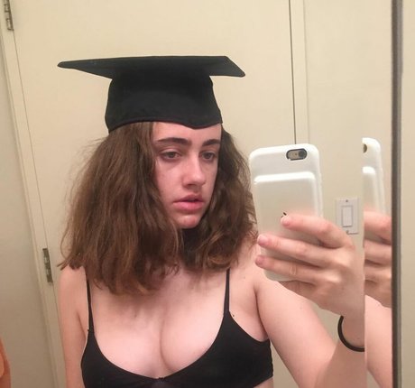 Rachel Sennott pornstar erotic gallery