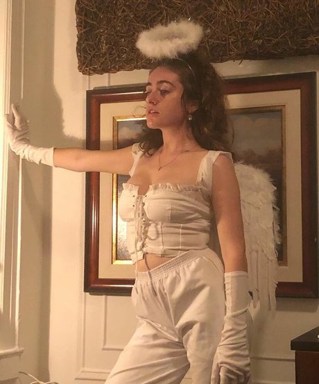 Rachel Sennott pretty actress pictures