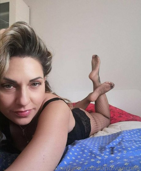 lapulvisecrets model top pic