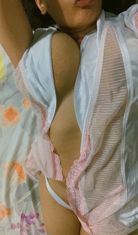 Desiaurora pornstar adult photo