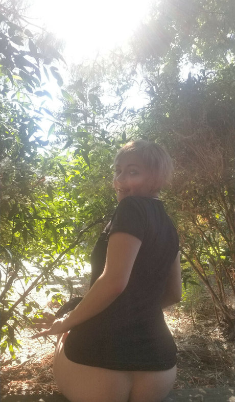 small onlyfans sexy nude photo