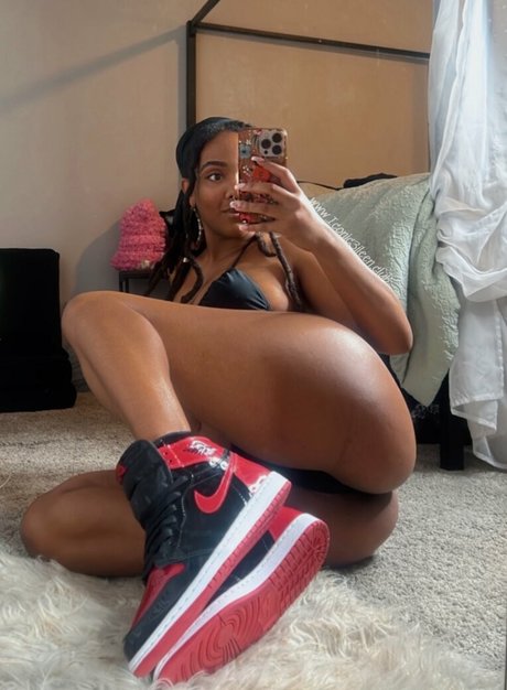 Iconic3ileen pornstar nude pics