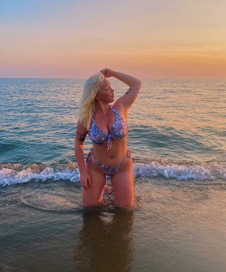 Camsreb pornographic star image