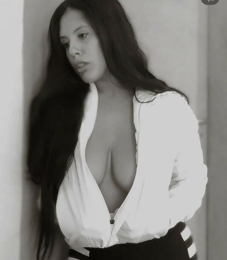 beach milf onlyfans sexy photos