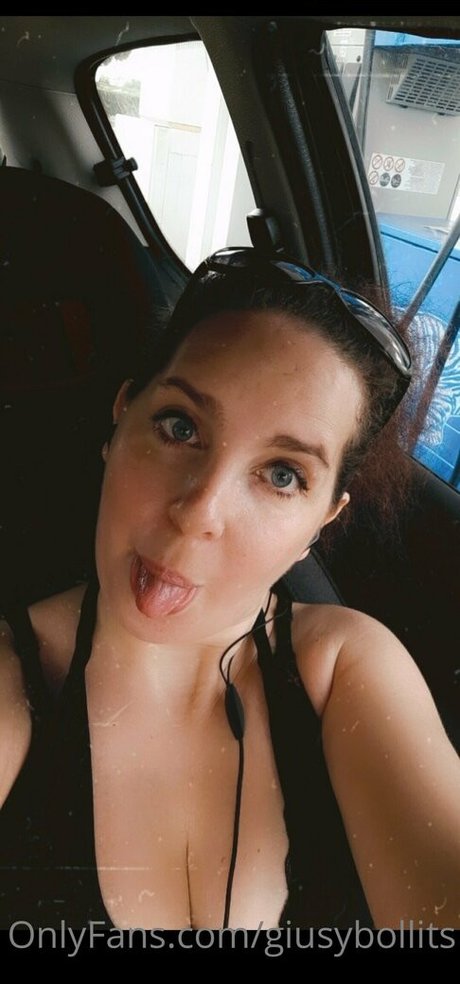 only queen84 porn star image