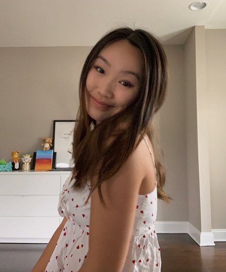 Lisabby star erotic gallery