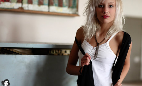 Katzenz high quality actress photo