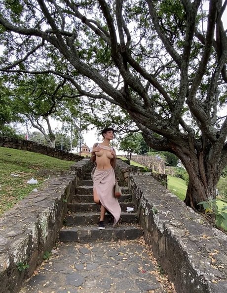 victoriamejia25 erotic model picture