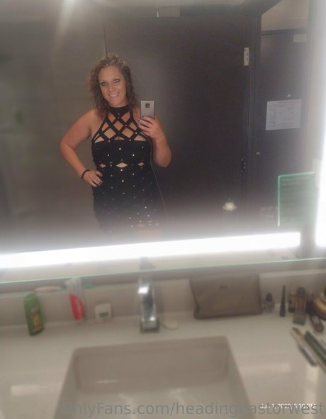 headingeastorwest high quality model pic